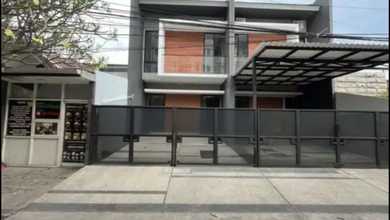 Jual Rumah Nyaman di Sutorejo, Surabaya - LT 90m²