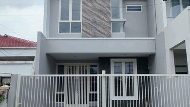 Rumah Modern di Manyar, Surabaya, Luas 170 m2