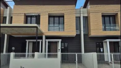 Rumah Dijual di Wonocolo, Surabaya, LB 63m², Harga Kompetitif!