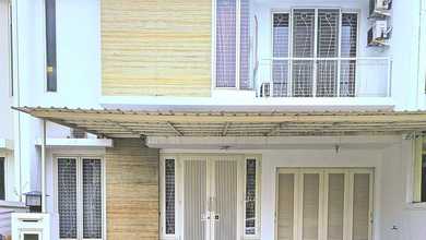 Penawaran Langka, rumah Mewah di Manyar, Surabaya, LB 171m²