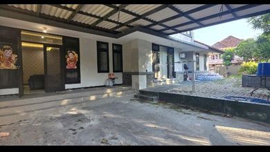 Rumah Siap Tempat dengan Luas m2 Furnished