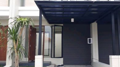 Rumah Siap Pakai di Kawasan Citraland, Surabaya, LT 60m²