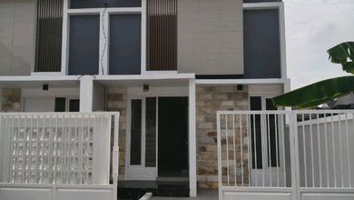 Dijual Rumah Nyaman di Medokan Ayu, Surabaya - LT 100m²