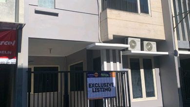 Rumah Dijual di Dharma Husada, Surabaya, LB 138m², Harga Kompetitif!