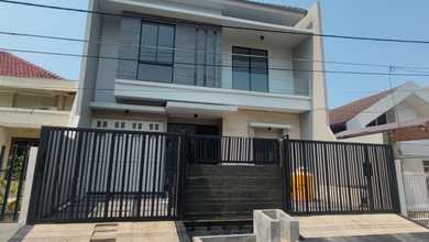 Rumah Area Luxury Manyar, Surabaya - Harga Menarik 4,8 Miliar