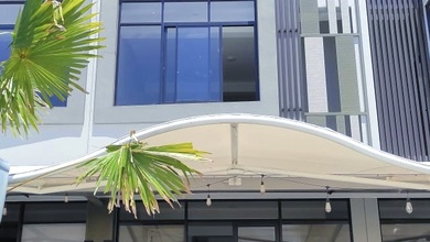 Ruko Beverly Pakuwon City - Depan Hokky Supermarket, Baru