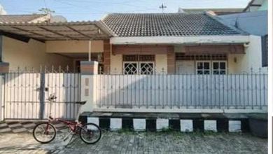 Rumah Dijual di Rungkut, Surabaya, LB 125m², Harga Kompetitif!