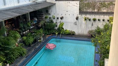 Rumah Mewah di Cilandak, Jakarta Selatan, 4 Kamar Tidur, LT 360m²