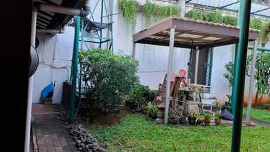 Penawaran Langka, rumah Prestisius di Cipinang, Jakarta Timur, LB 180m²