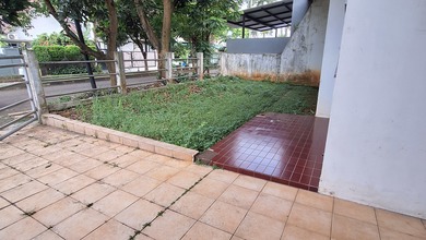 Tanah Bisnis Dekat Jalan Raya Daerah Villa Melati Mas