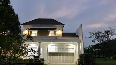 Kesempatan Langka, rumah Mewah di BSD De Park, Tangerang, LB 350m²