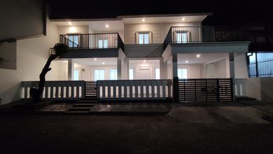 Hunian Mewah di Kawasan Villa Melati Mas, Tangerang Selatan, LB 300m², Harga 3,15 Miliar