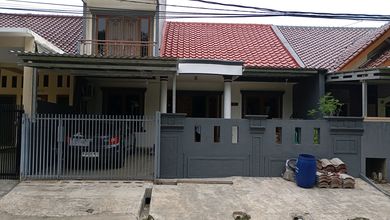 Rumah Dijual di Villa Melati Mas, Tangerang Selatan, LB 225m², Harga Kompetitif!