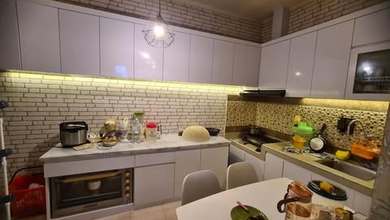 Rumah Eksklusif Luas 84 m2, di Ciledug, Tangerang