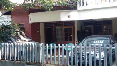 Dijual rumah Premium di Kedoya Baru, Jakarta Barat - LT 228m²