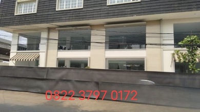 Lokasi Strategis Gedung Kantor Di Inspeksi Saluran Kali Malang, Jakarta Timur