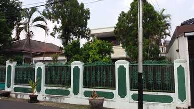 Rumah Modern di Kebon Jeruk, Jakarta Barat, Luas 500 m2