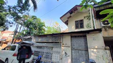 Jual Rumah Siap Huni area Cideng, Jakarta Pusat, LT 210 m2