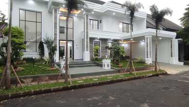 Dijual rumah Mewah di Sektor 7-Bintaro, Tangerang Selatan - LT 440m²