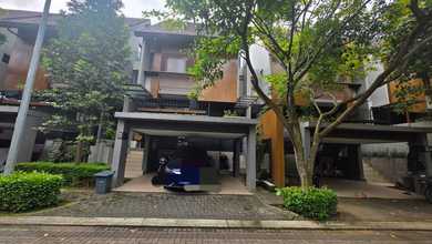 Kesempatan Eksklusif, rumah Prestisius di BSD Green Wich, Tangerang, LB 200m²