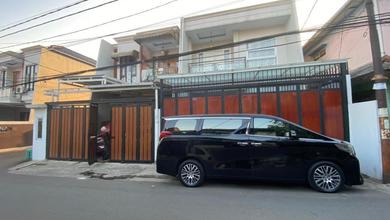 Rumah Elite di Kawasan Jagakarsa, Jakarta Selatan, LB 130m², Harga 3 Miliar