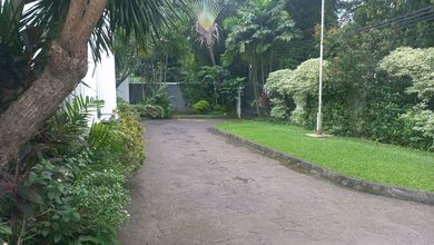 Hunian Elegan di Kebayoran Baru, Jakarta Selatan, 6 KT, LT 1140m²