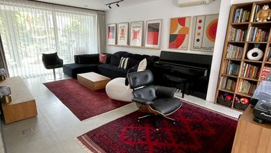 Kesempatan Langka, rumah Prestisius di Pesanggrahan, Jakarta Selatan, LB 260m²