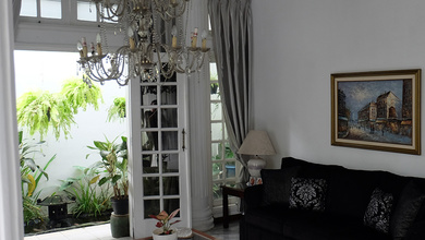 Rumah Area Luxury Pondok Indah, Jakarta Selatan - Harga Menarik 35 Miliar