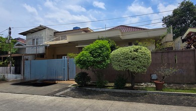 Rumah Prestisius di Kawasan Kebayoran Lama, Jakarta Selatan, LB 250m², Harga 6 Miliar