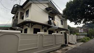 Disewakan Rumah Murah di Pondok Kelapa, Jakarta Timur, LT 200m²