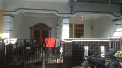 Rumah Unfurnished Siap Tempat di Pejuang