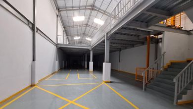 Gudang Baru Di Prepedan Ada Lift Dalam Kawasan