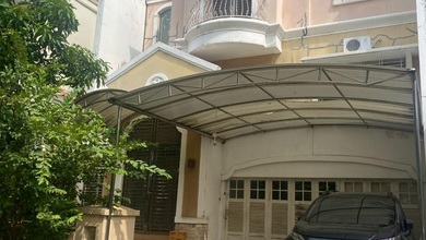 Rumah Mewah di Kawasan Pantai Indah Kapuk, Jakarta Utara, LB 450m², Harga 11 Miliar