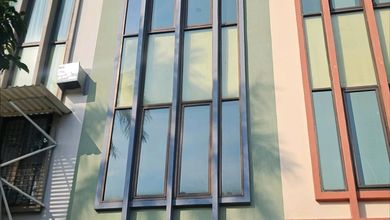 Ruko Daan Mogot Baru 4.5 Lantai Kondisi Bagus !!!