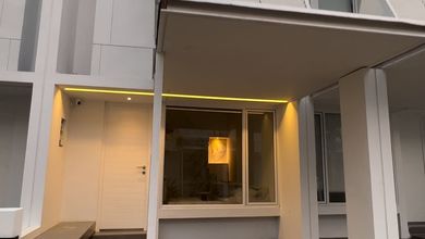 Kesempatan Rumah di BSD City, Tangerang, LB 48m², Harga 1,17 Miliar