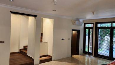 Rumah Eksklusif LT 295 m2, area Pondok Indah, Jakarta Selatan
