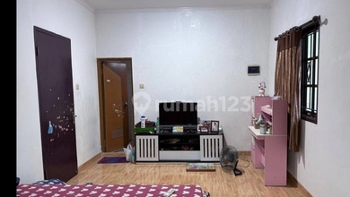 Kesempatan Rumah di Kartini, Jakarta Pusat, LB 126m², Harga 1,4 Miliar