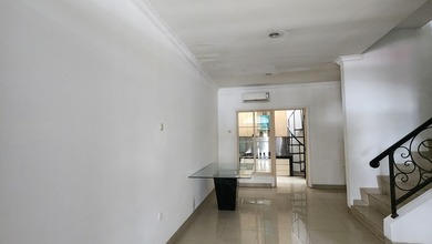 Disewakan Rumah Terjangkau di Pantai Indah Kapuk, Jakarta Utara, LT 96m²