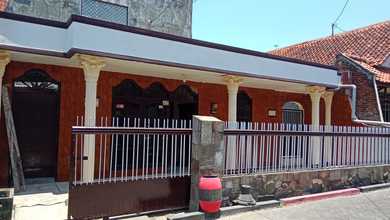 Rumah Modern di Gajah, Semarang, Luas 90 m2