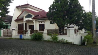 Kesempatan Langka, rumah Prestisius di Banyumanik, Semarang, LB 125m²