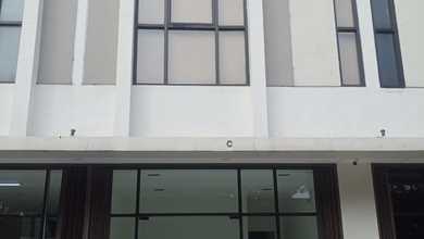 Disewakan Ruko Jl Panjang Kelapa Dua, Kebon Jeruk 4,5x15