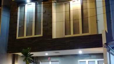 Jual Rumah Strategis di Taman Palem, Jakarta Barat - LT 90m²