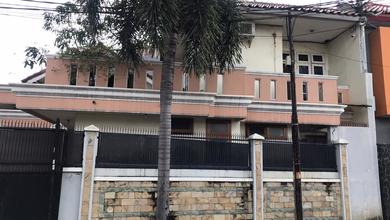 Promo Rumah di Duta Garden, Tangerang, LB 231m², Harga 2 Miliar