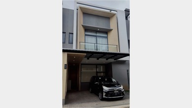 Rumah Mewah di BSD, Tangerang Selatan, 3 KT, LT 84m²