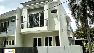 For Sale rumah Eksklusif di Villa Melati Mas, Tangerang Selatan - LT 143m²