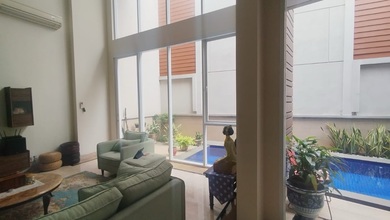 Jual Rumah Mewah Luas 305 m2 Kawasan Pondok Indah, Jakarta Selatan