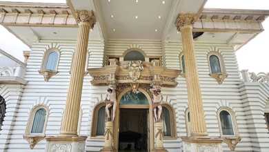 Rumah Mewah di Kawasan Pondok Indah, Jakarta Selatan, LB 1200m², Harga 55 Miliar