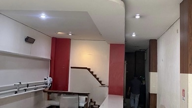 Sewa Ruko Jalan Raya Jak Tim Parkir Luas