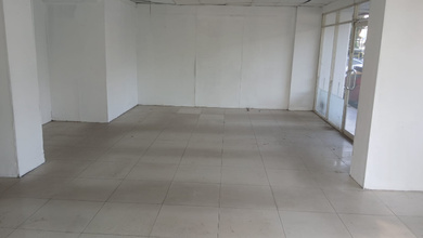 Diaewakan Ruko Parkir Luas Jalan Utama Cocok Usaha Anak Muda