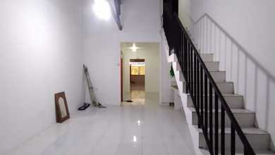 Disewakan Tempat Usaha Di Jak Sel Jalan Raya Cocok Utk Segala Usaha